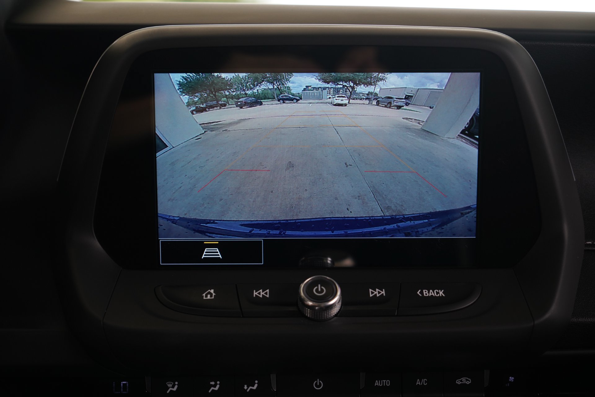 Used 2022 Chevrolet Camaro LT w/ Technology Package RWD image 16