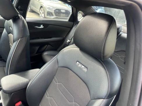 Used 2023 Kia Forte GT-Line w/ GT-Line Premium Package FWD image 11