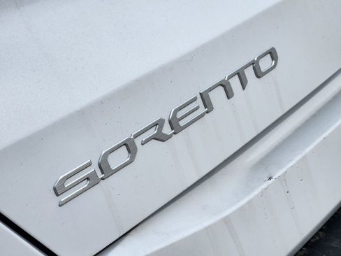 New 2026 Kia Sorento LX image 8