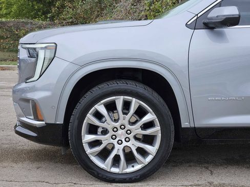 Used 2024 GMC Acadia Denali w/ Super Cruise Package image 8