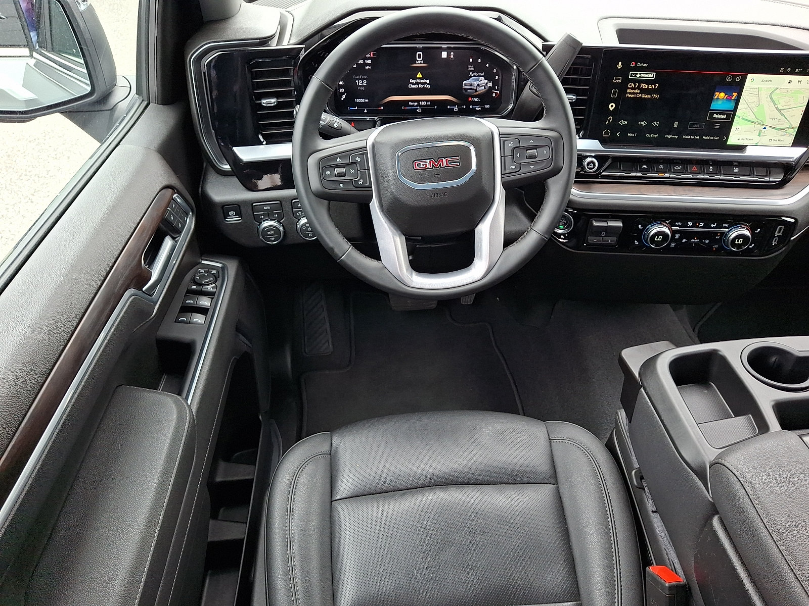 Certified 2026 GMC Sierra 1500 SLT AWD/4WD image 11
