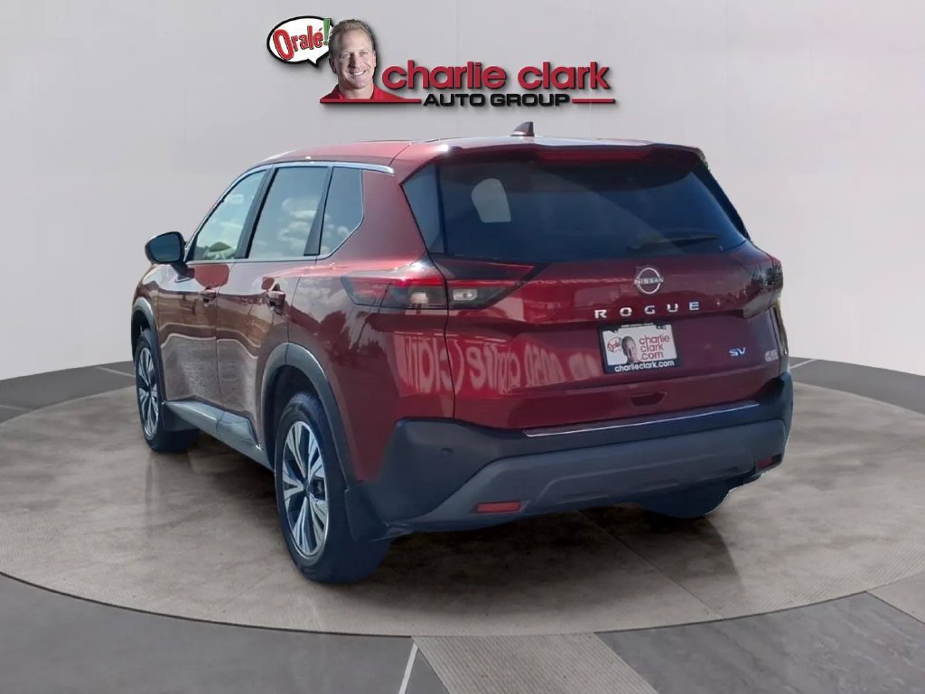 Used 2023 Nissan Rogue SV FWD image 3