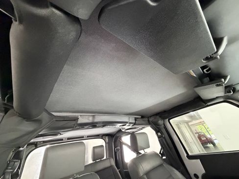 Used 2009 Jeep Wrangler X AWD/4WD image 19
