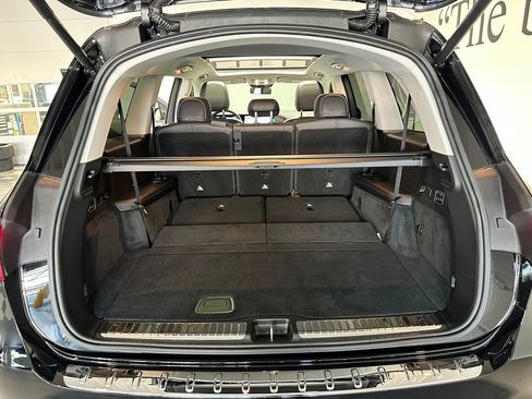 Used 2026 Mercedes-Benz GLS 450 4MATIC image 40