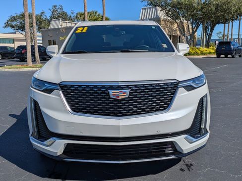 Used 2021 Cadillac XT6 Premium Luxury image 8