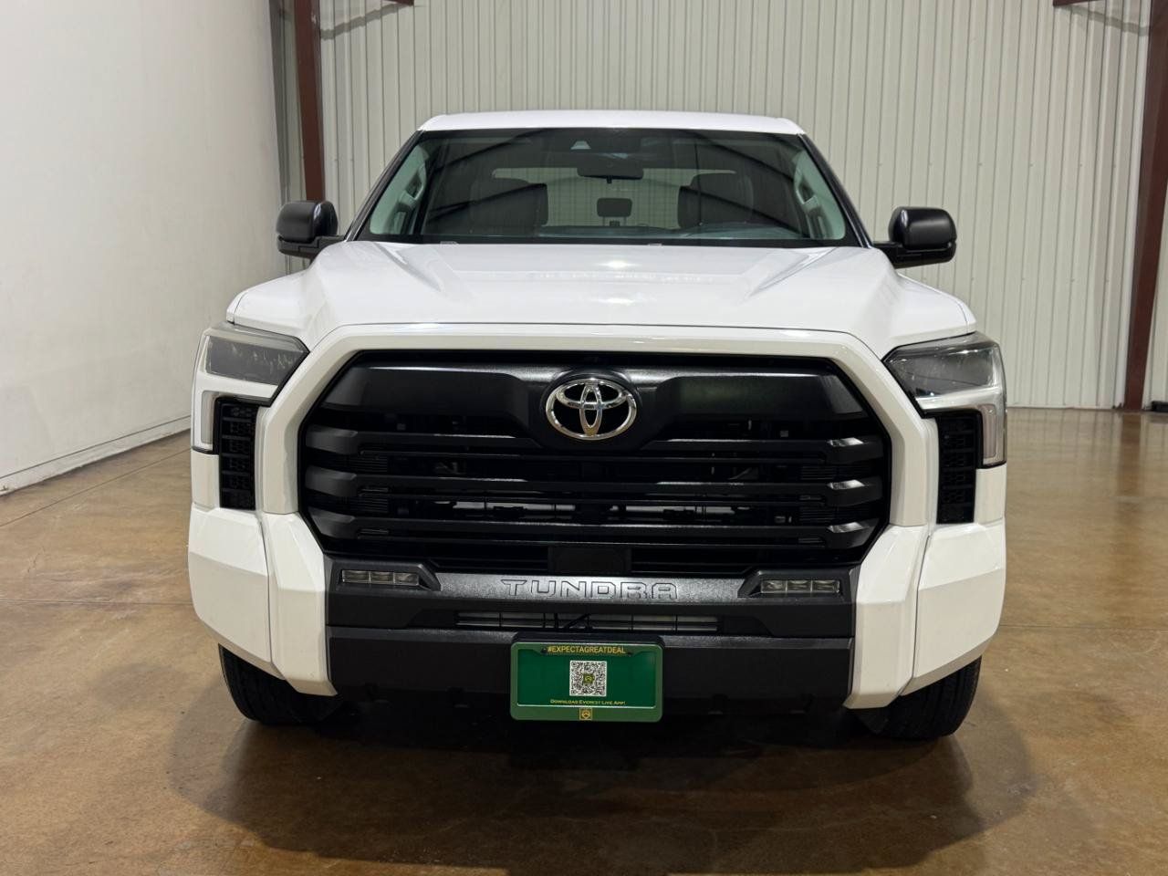 Used 2022 Toyota Tundra SR5 AWD/4WD image 2
