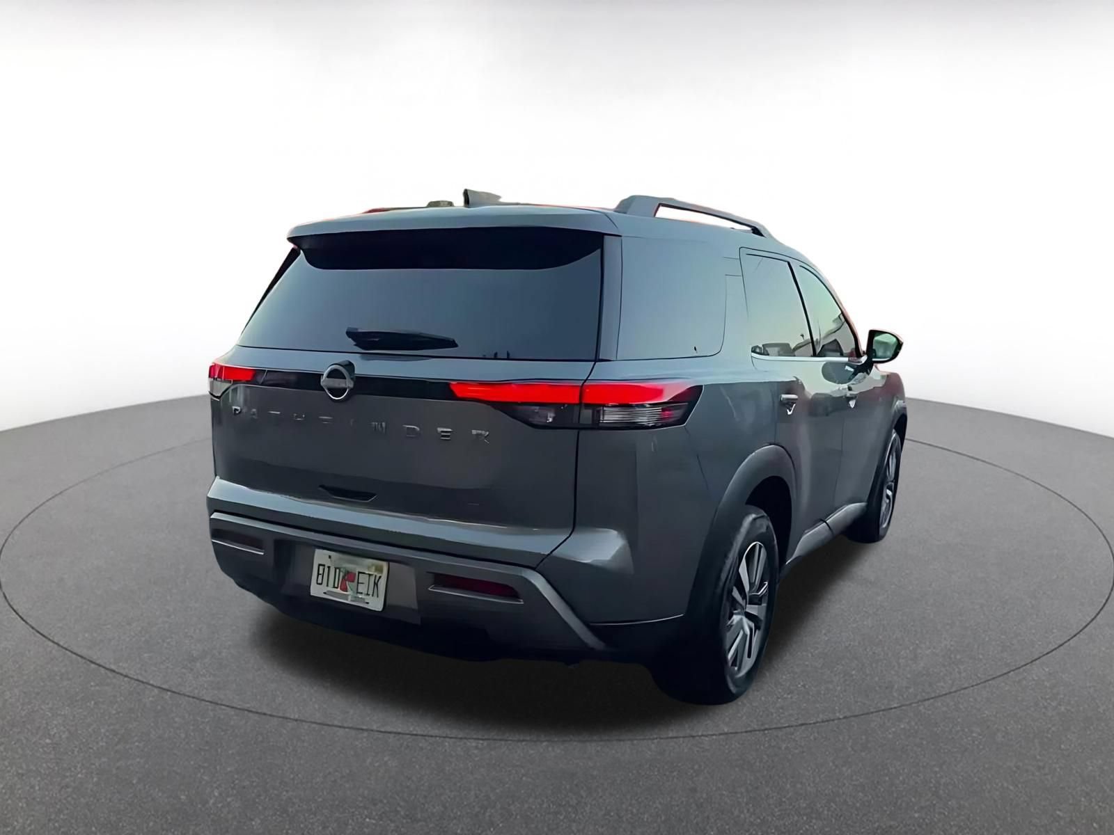 Used 2026 Nissan Pathfinder SL FWD image 13