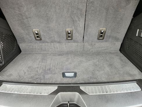 Used 2021 Chevrolet Tahoe Premier w/ Premium Package RWD image 36