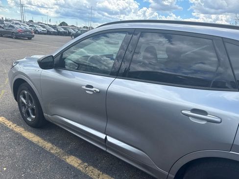Used 2024 Ford Escape ST-Line w/ Tech Pack #1 AWD/4WD image 16