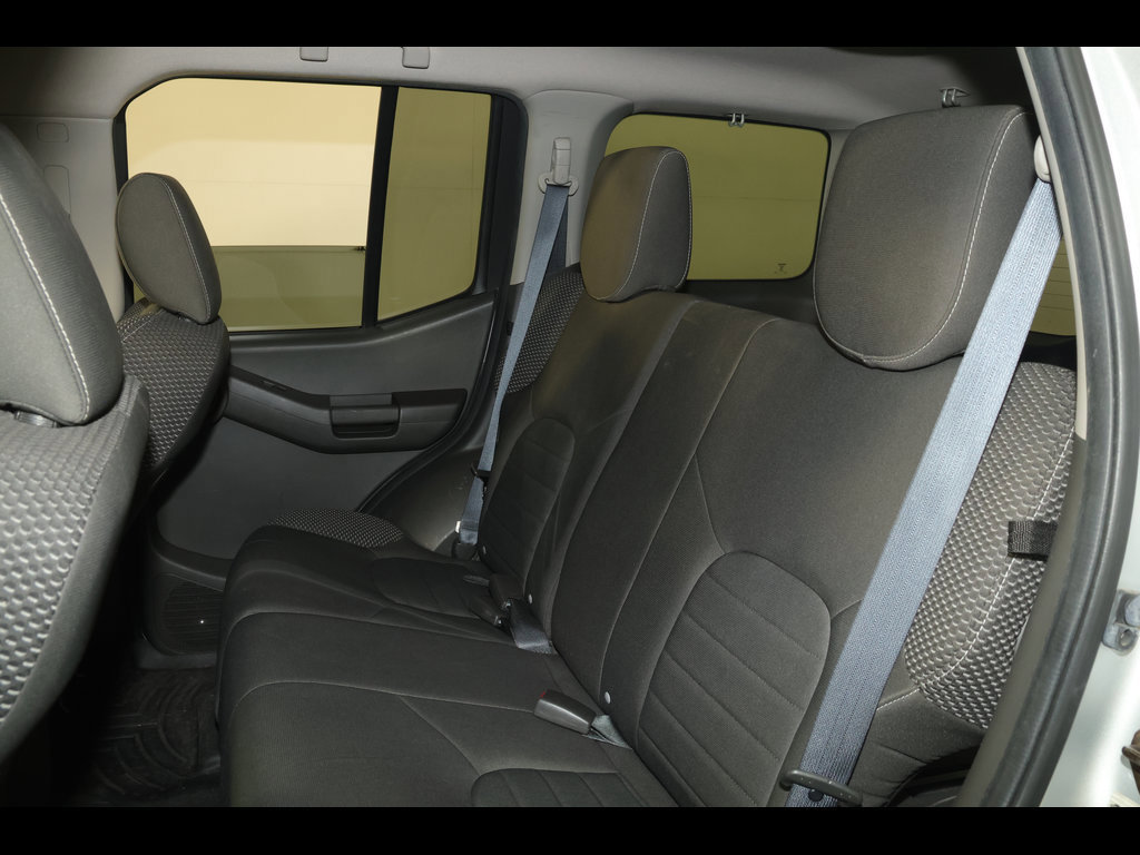Used 2015 Nissan Xterra PRO-4X AWD/4WD image 13