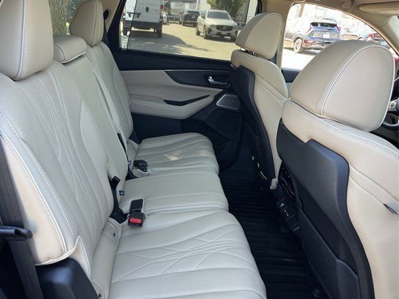 Used 2026 Acura MDX w/ Advance Package AWD/4WD image 31