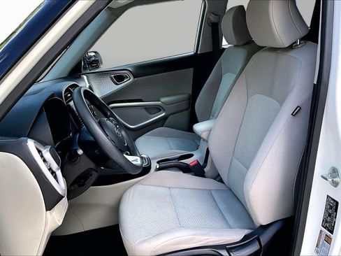 Used 2020 Kia Soul LX FWD image 8