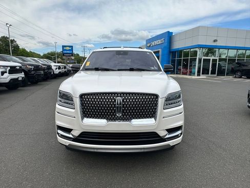 Used 2018 Lincoln Navigator L Reserve w/ Technology Package AWD/4WD image 2