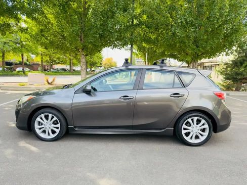 Used 2011 MAZDA MAZDA3 s Sport FWD image 2
