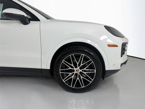 New 2026 Porsche Cayenne Coupe AWD/4WD image 28