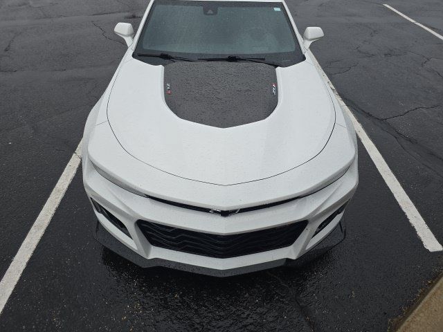 Used 2022 Chevrolet Camaro ZL1 RWD image 10