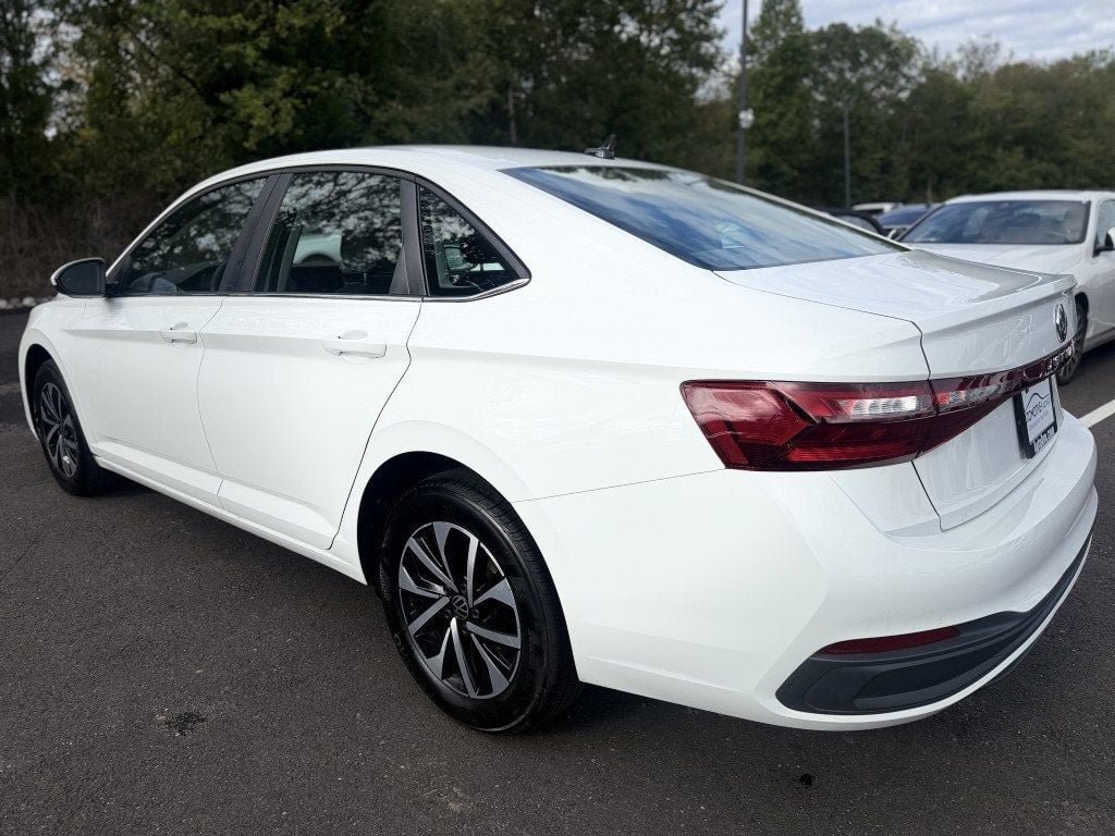 Used 2025 Volkswagen Jetta S FWD image 6