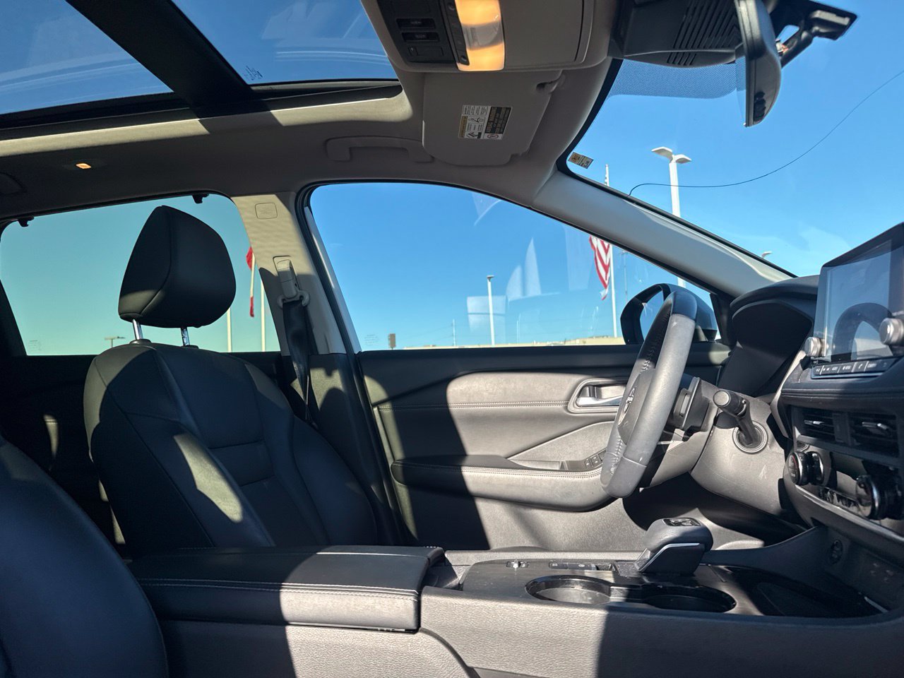 Certified 2024 Nissan Rogue SV w/ SV Premium Package FWD image 35