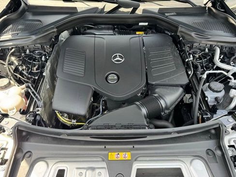 Used 2026 Mercedes-Benz GLC 300 4MATIC image 10