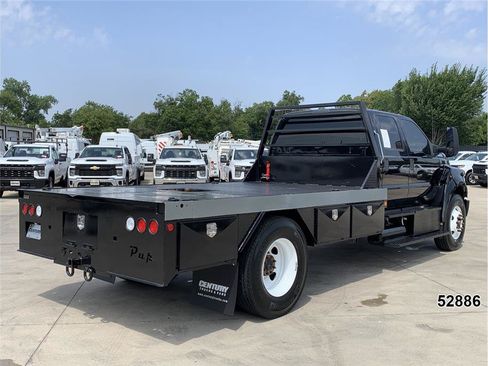 Used 2022 Ford F750 2WD Crew Cab Super Duty image 2