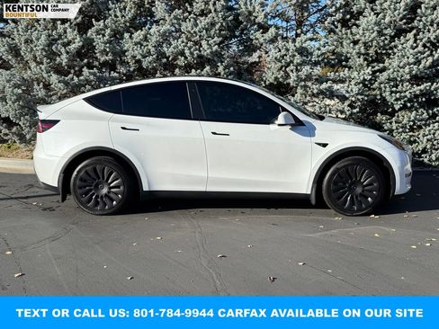 Used 2023 Tesla Model Y Long Range image 10