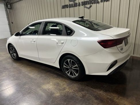 Used 2024 Kia Forte LXS image 5