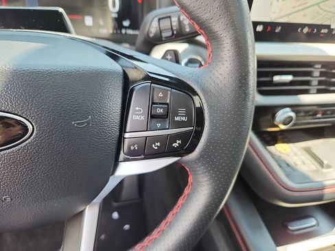 Used 2025 Ford Explorer ST AWD/4WD image 19