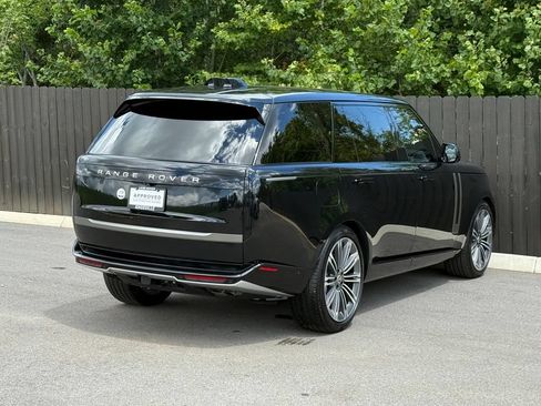 Certified 2025 Land Rover Range Rover Long Wheelbase SE AWD/4WD image 6
