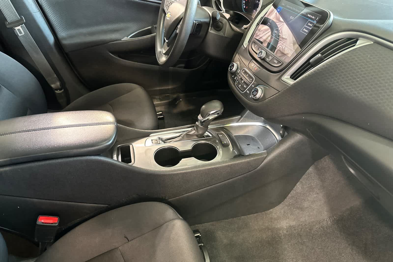 Used 2024 Chevrolet Malibu LT FWD image 17