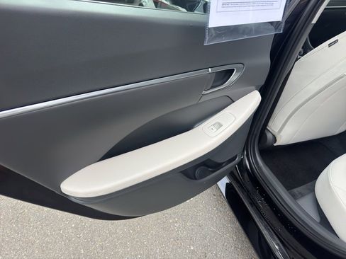 Used 2023 Hyundai Sonata SEL image 9