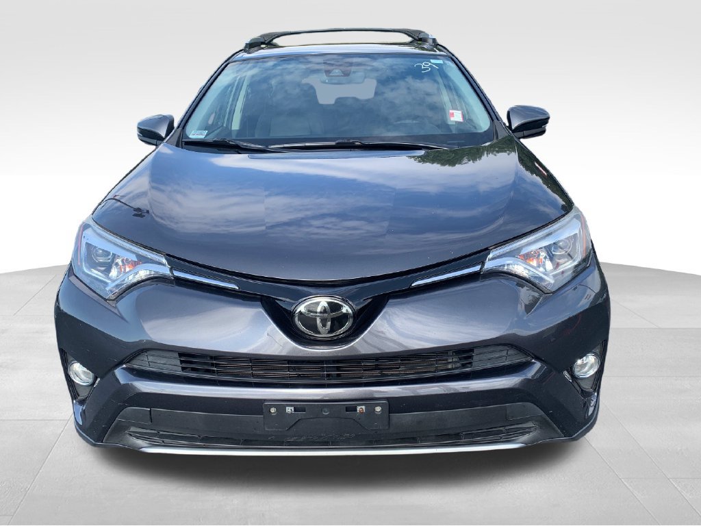 Used 2018 Toyota RAV4 Limited w/ All Weather Liner Package FWD image 15