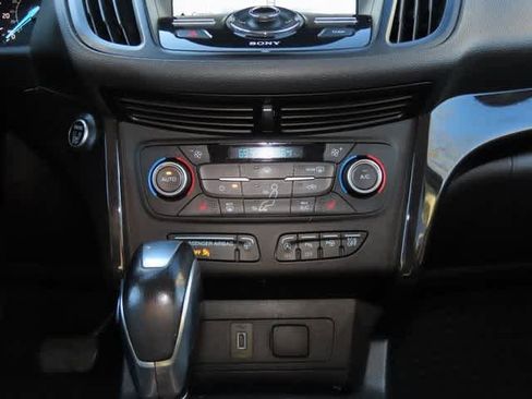 Used 2018 Ford Escape Titanium w/ Ford Safe & Smart Package image 24