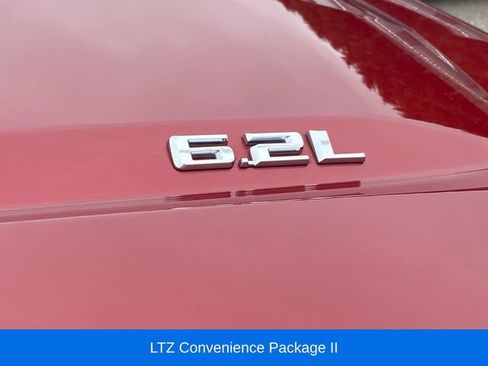Used 2019 Chevrolet Silverado 1500 LTZ w/ LTZ Premium Package AWD/4WD image 3