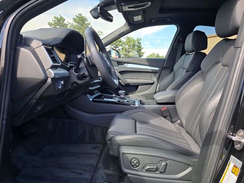 Used 2025 Audi Q5 Prestige w/ Prestige Package AWD/4WD image 10