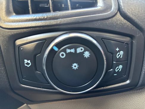 Used 2014 Ford Focus SE image 15