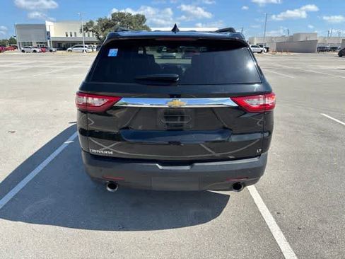 Used 2019 Chevrolet Traverse LT FWD image 4