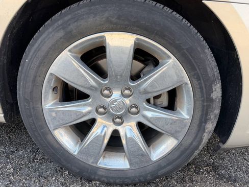 Used 2010 Buick LaCrosse CXL w/ Luxury Package image 9