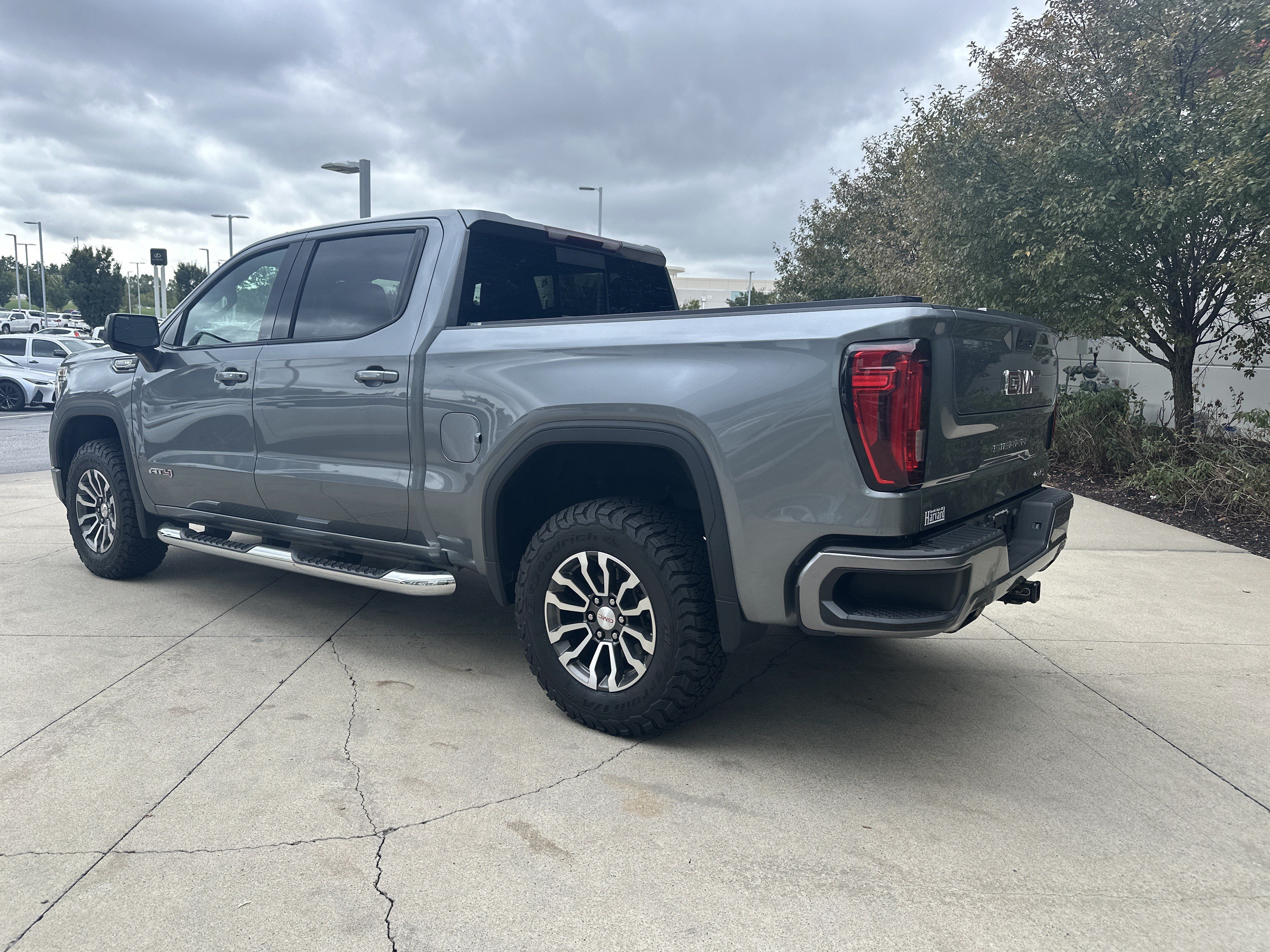 Used 2021 GMC Sierra 1500 AT4 w/ AT4 Preferred Package AWD/4WD image 7