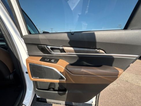 Used 2022 Kia Telluride SX w/ SX Prestige Package AWD/4WD image 42