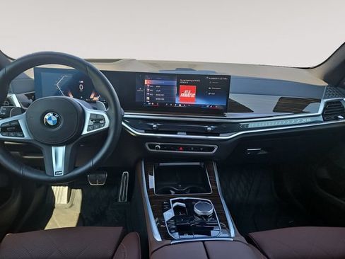Used 2026 BMW X5 xDrive40i w/ M Sport Package AWD/4WD image 10
