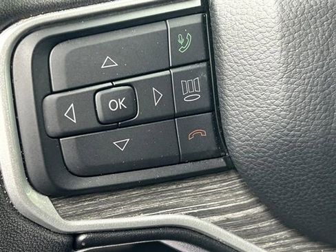 Used 2023 Jeep Wagoneer L Series II image 10