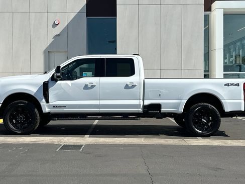 New 2026 Ford F250 Lariat w/ Black Appearance Package image 6