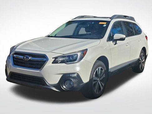 Used 2019 Subaru Outback 2.5i Limited w/ Popular Package #2 image 4