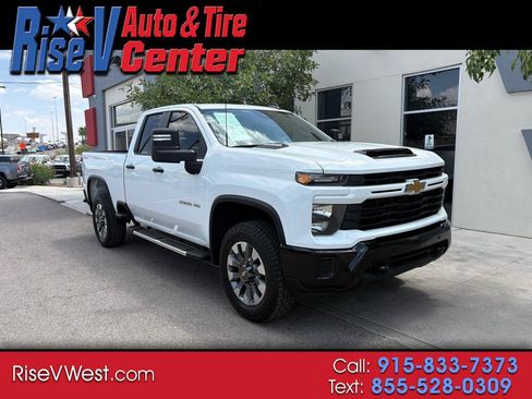 Used 2025 Chevrolet Silverado 2500 Custom w/ Custom Value Package RWD image 1