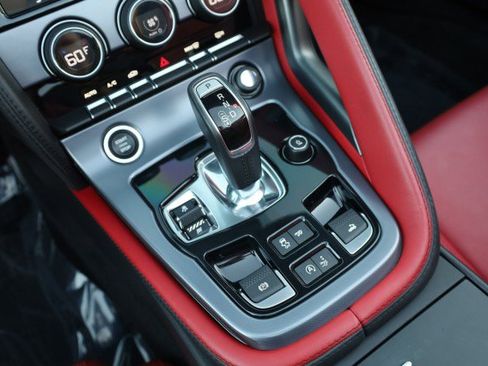 Used 2018 Jaguar F-TYPE Convertible image 36