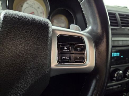 Used 2013 Dodge Challenger R/T Plus image 17