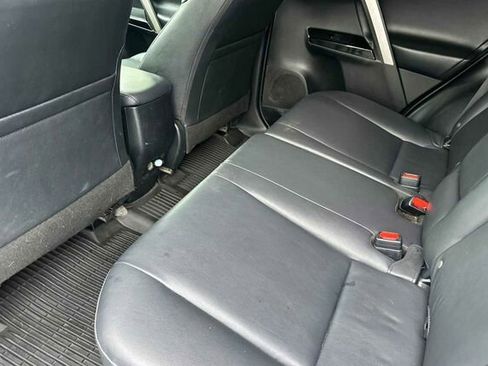 Used 2018 Toyota RAV4 Limited image 11