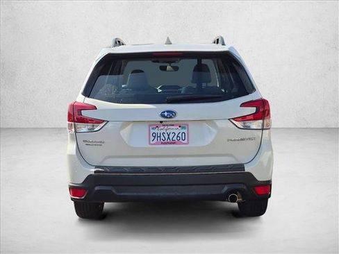 Used 2023 Subaru Forester Limited AWD/4WD image 5