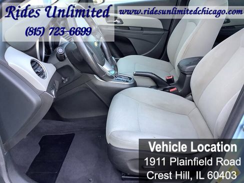 Used 2011 Chevrolet Cruze LT FWD image 13