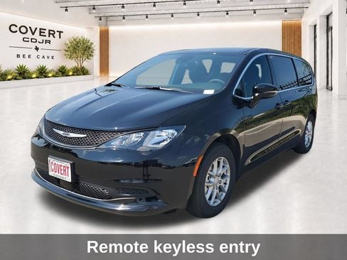 New 2026 Chrysler Voyager LX FWD image 4